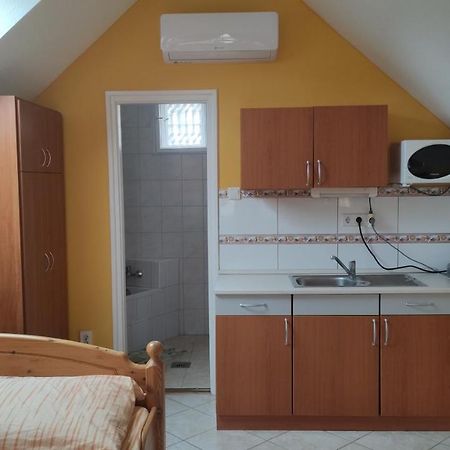 Balatonföldvár Liget Apartman מראה חיצוני תמונה