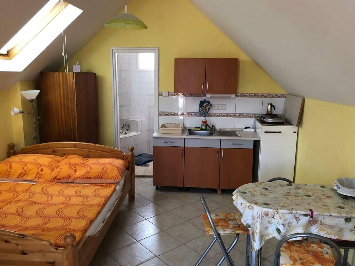 Balatonföldvár Liget Apartman מראה חיצוני תמונה