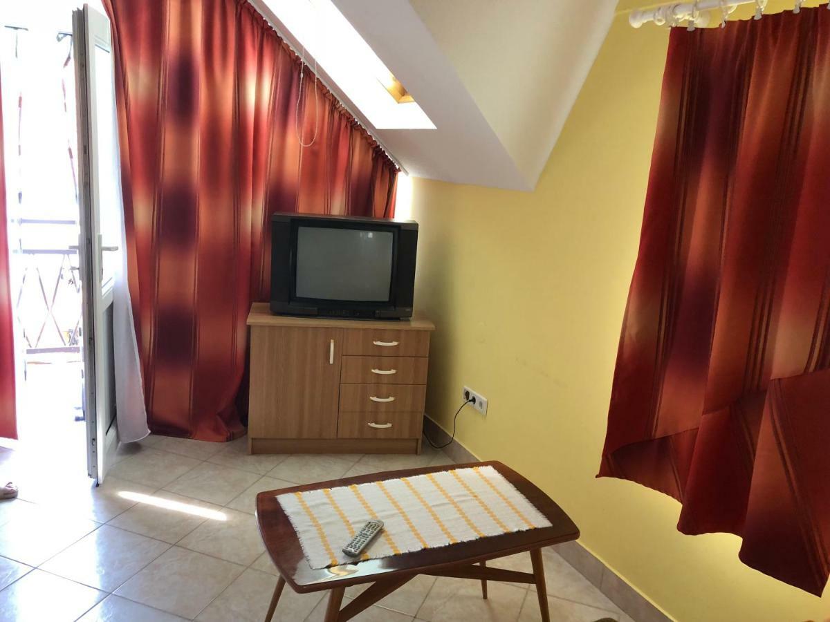 Balatonföldvár Liget Apartman מראה חיצוני תמונה